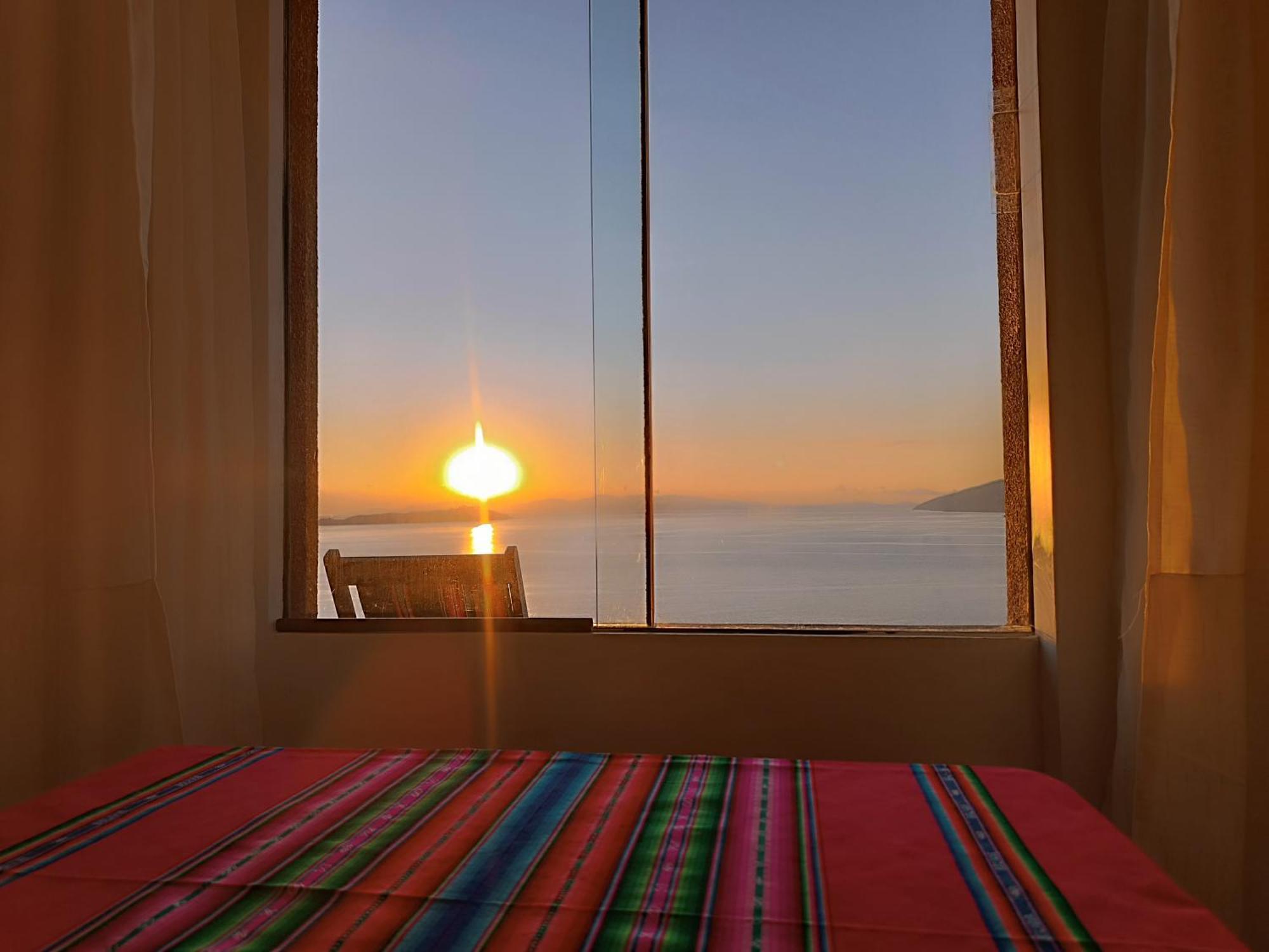 Sol Y Luna - Isla Del Sol Comunidad Yumani Chambre photo
